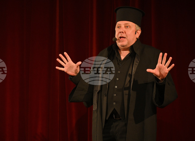 Лом - фестивал „Смехотерапия. Седем дни на хумора и сатирата в Лом“ - Ненчо Илчев - „Смях в повече“ - спектакъл