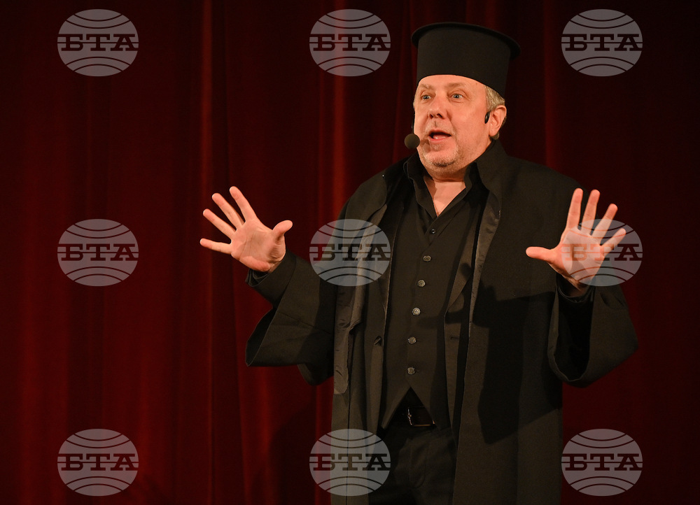 Лом - фестивал „Смехотерапия. Седем дни на хумора и сатирата в Лом“ - Ненчо Илчев - „Смях в повече“ - спектакъл