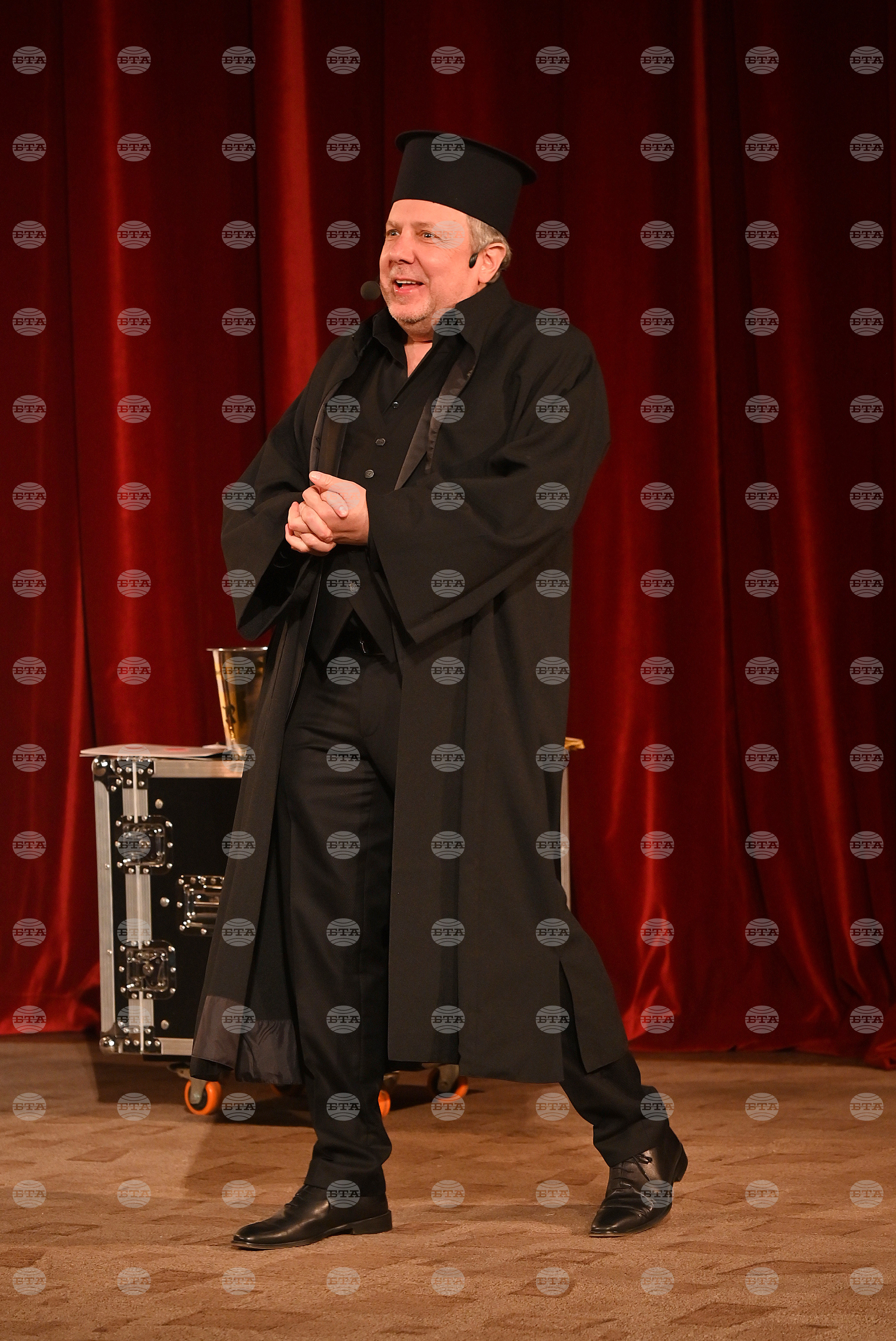 Лом - фестивал „Смехотерапия. Седем дни на хумора и сатирата в Лом“ - Ненчо Илчев - „Смях в повече“ - спектакъл