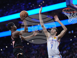 Thunder 76ers Basketball