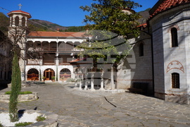 Бачковски манастир - изглед