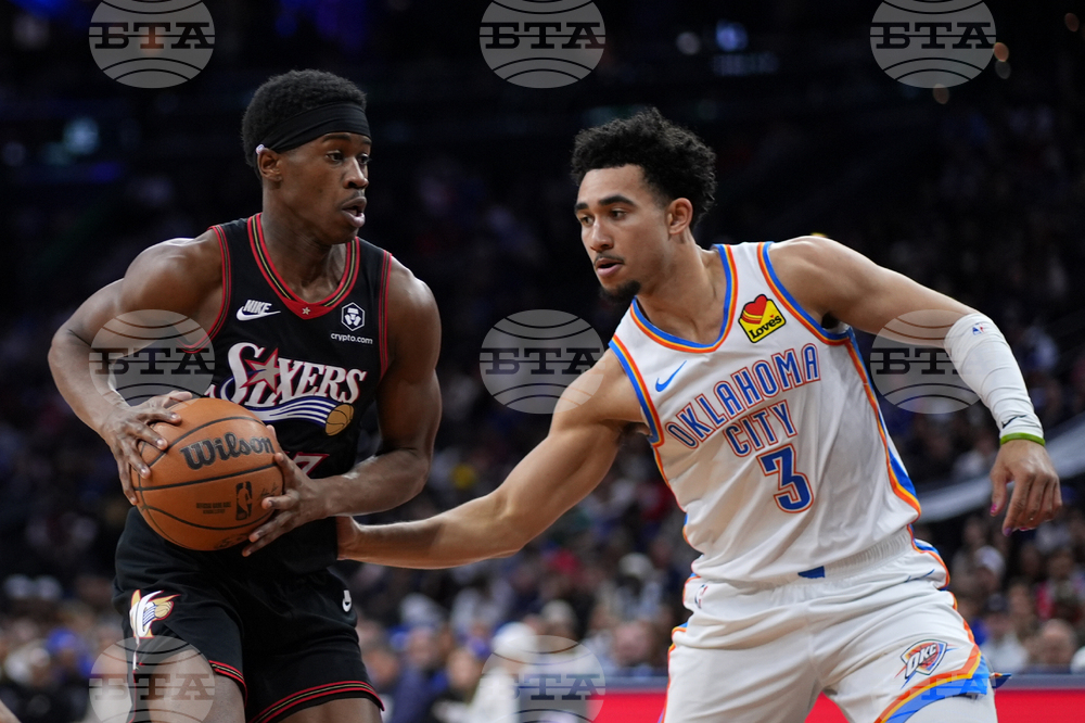 Thunder 76ers Basketball