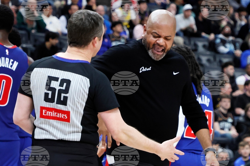 Lakers Pistons Basketball