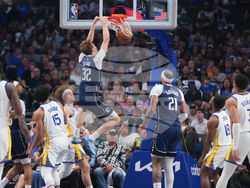 Warriors Mavericks Basketball