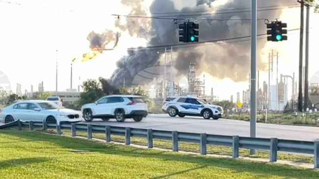 Refinery Fire Texas