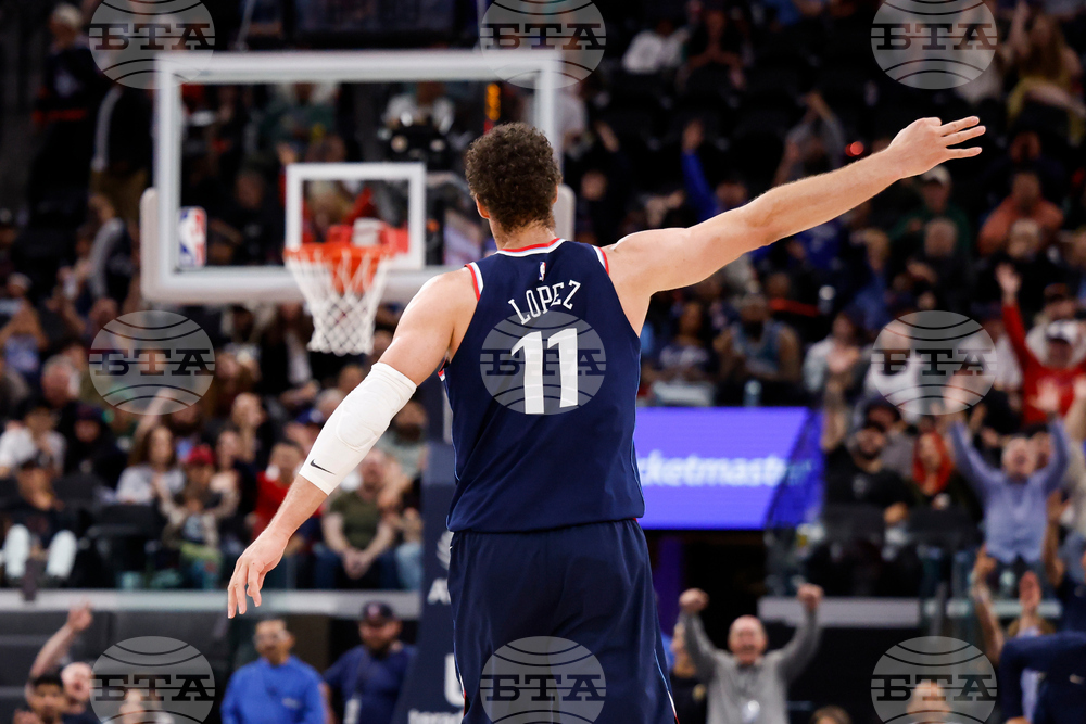 Bucks Clippers Basketball
