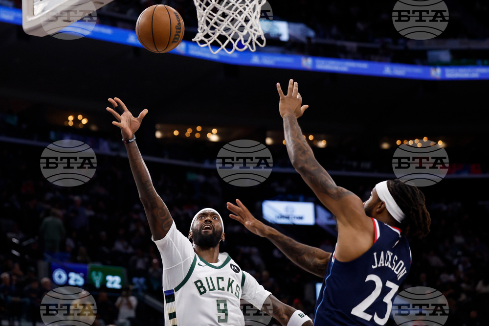 Bucks Clippers Basketball