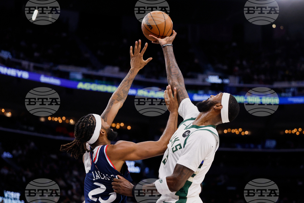 Bucks Clippers Basketball