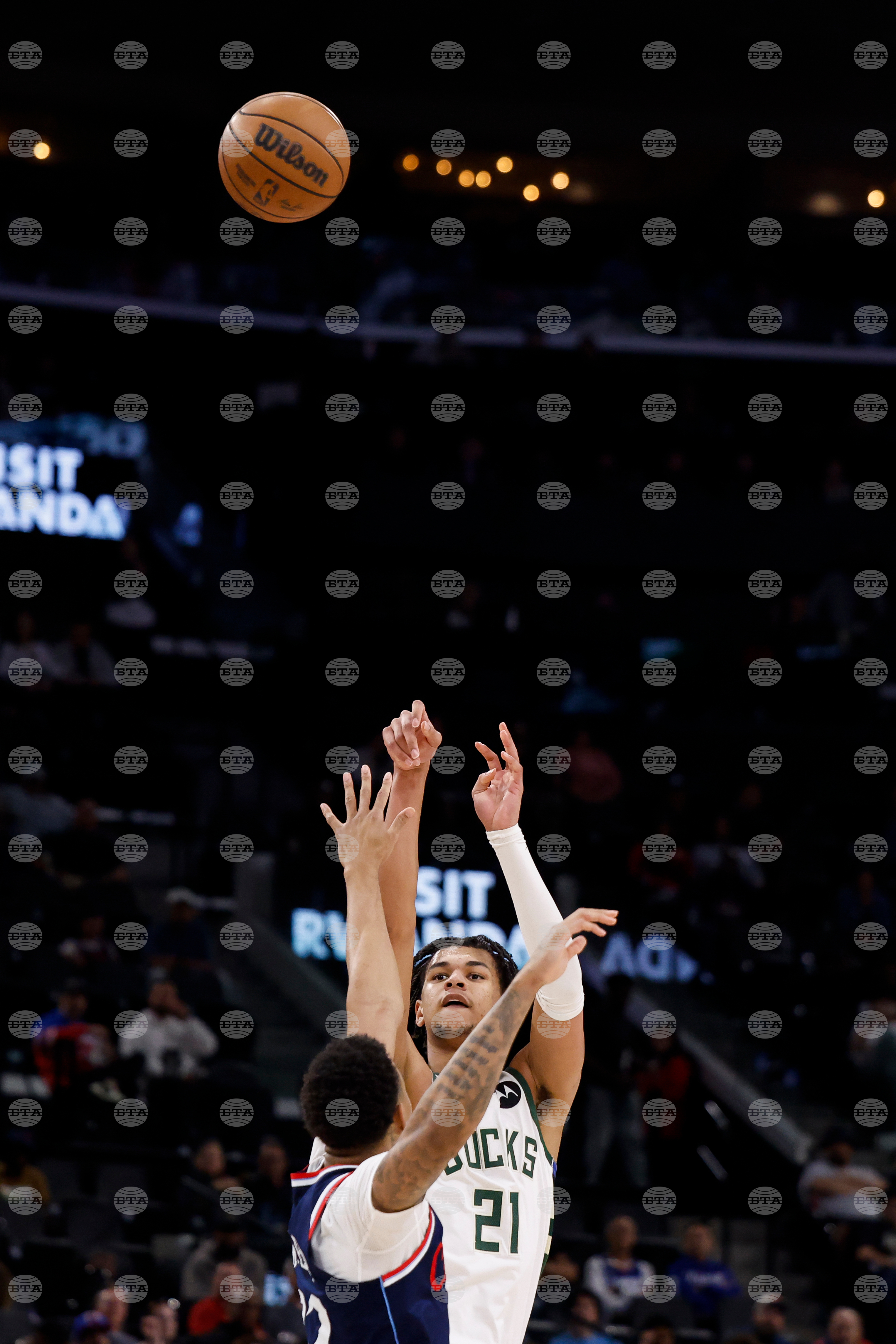 Bucks Clippers Basketball