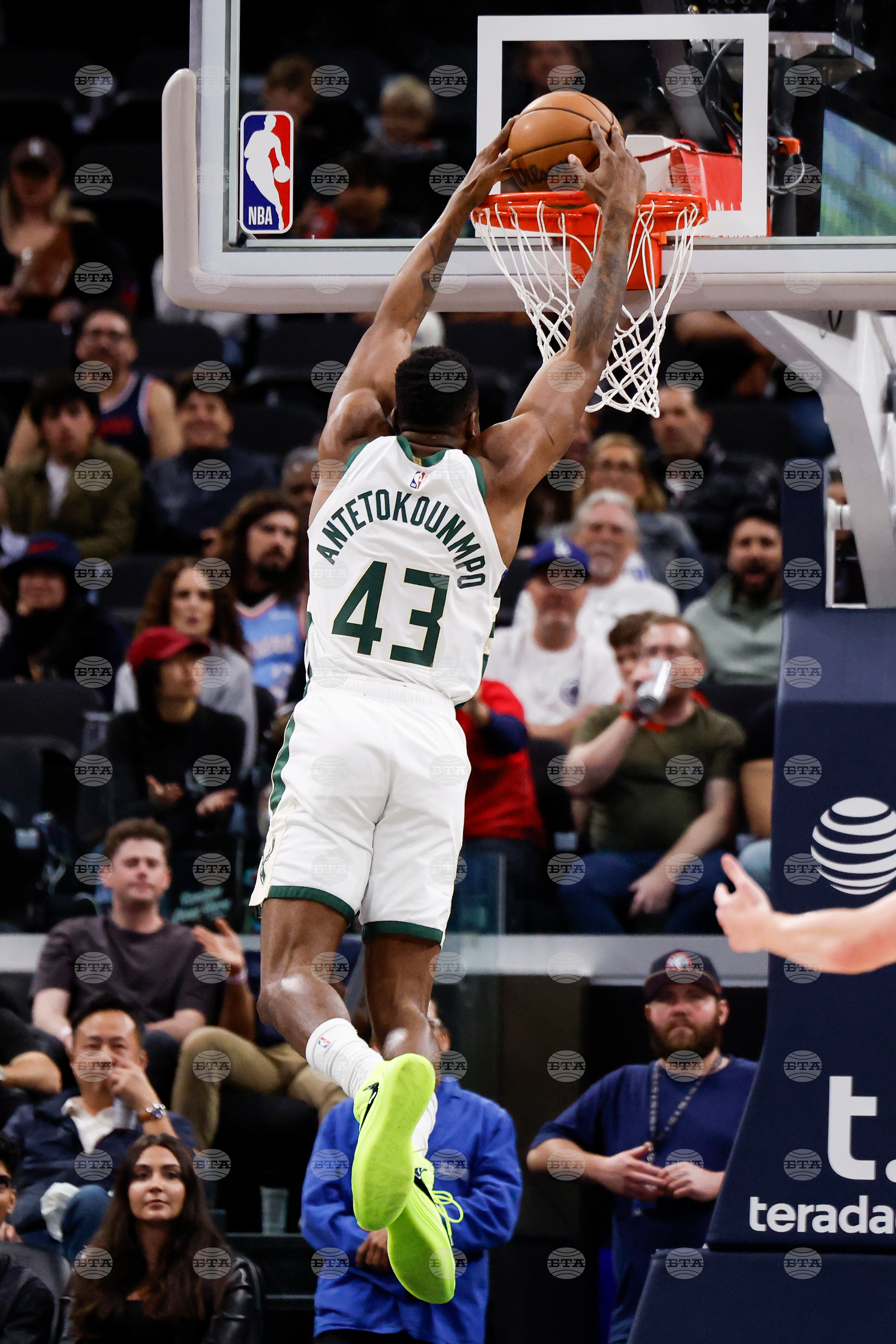 Bucks Clippers Basketball