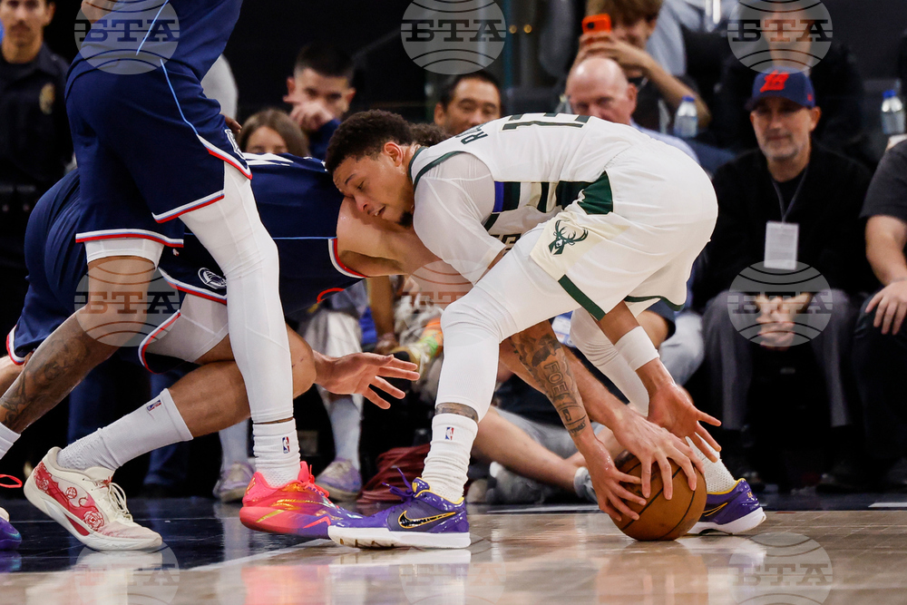 Bucks Clippers Basketball