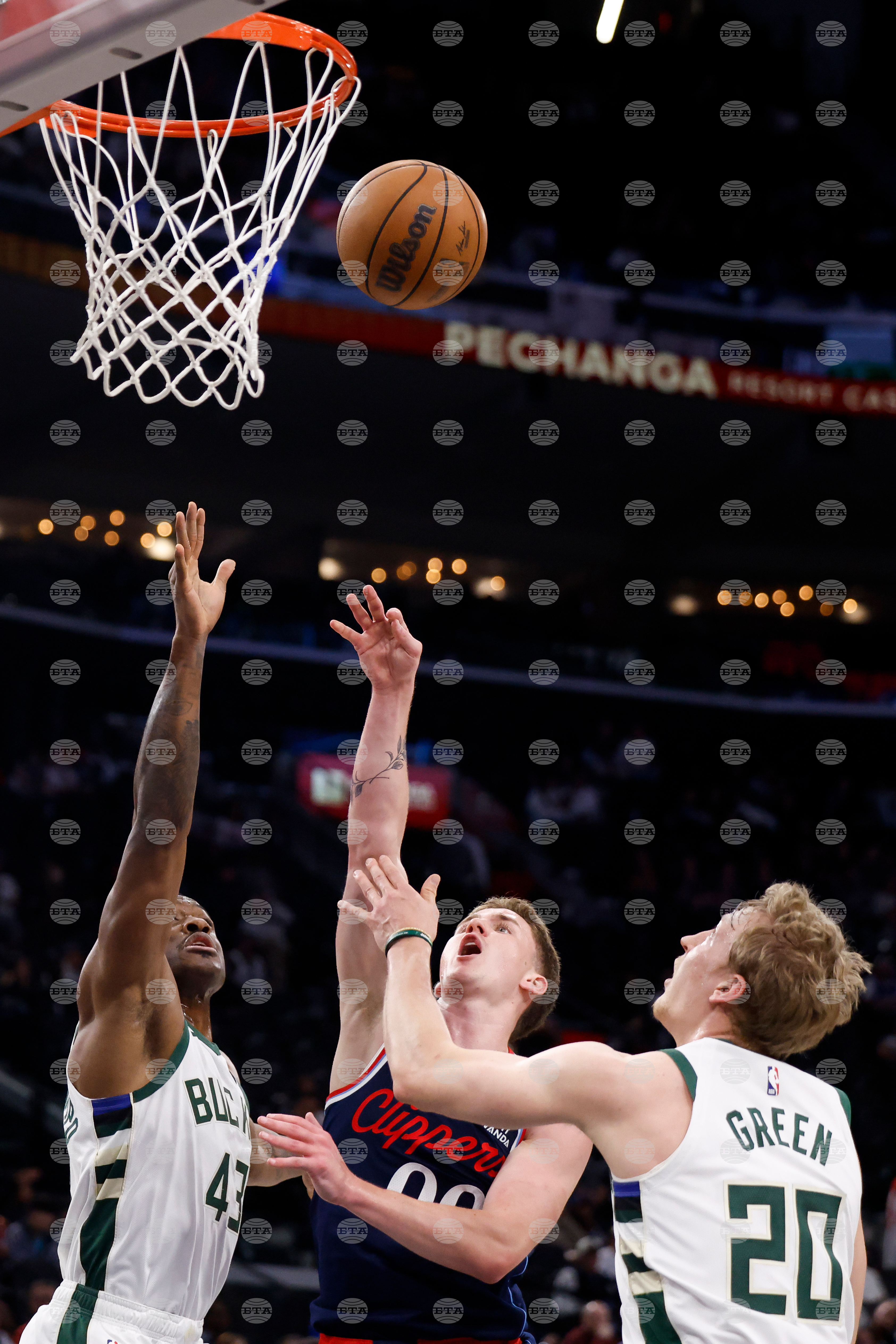 Bucks Clippers Basketball