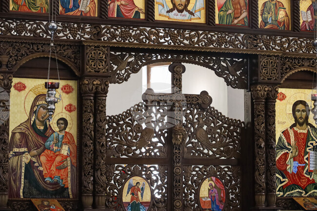 Българската православна църква „Св. Патриарх Евтимий Търновски“ в Париж представи графика на богослуженията през месец октомври