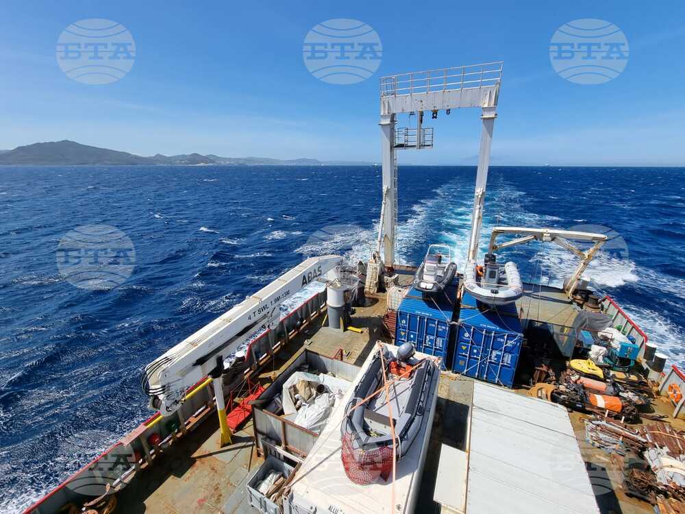 „Св. св. Кирил и Методий“ навлезе в Гибралтарския проток