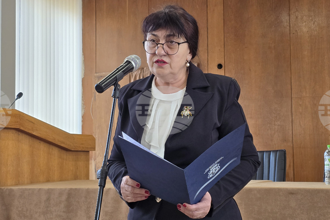 Видин - младежка заетост - връчване на трудови договори