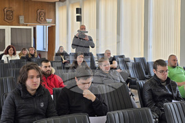 Видин - младежка заетост - връчване на трудови договори