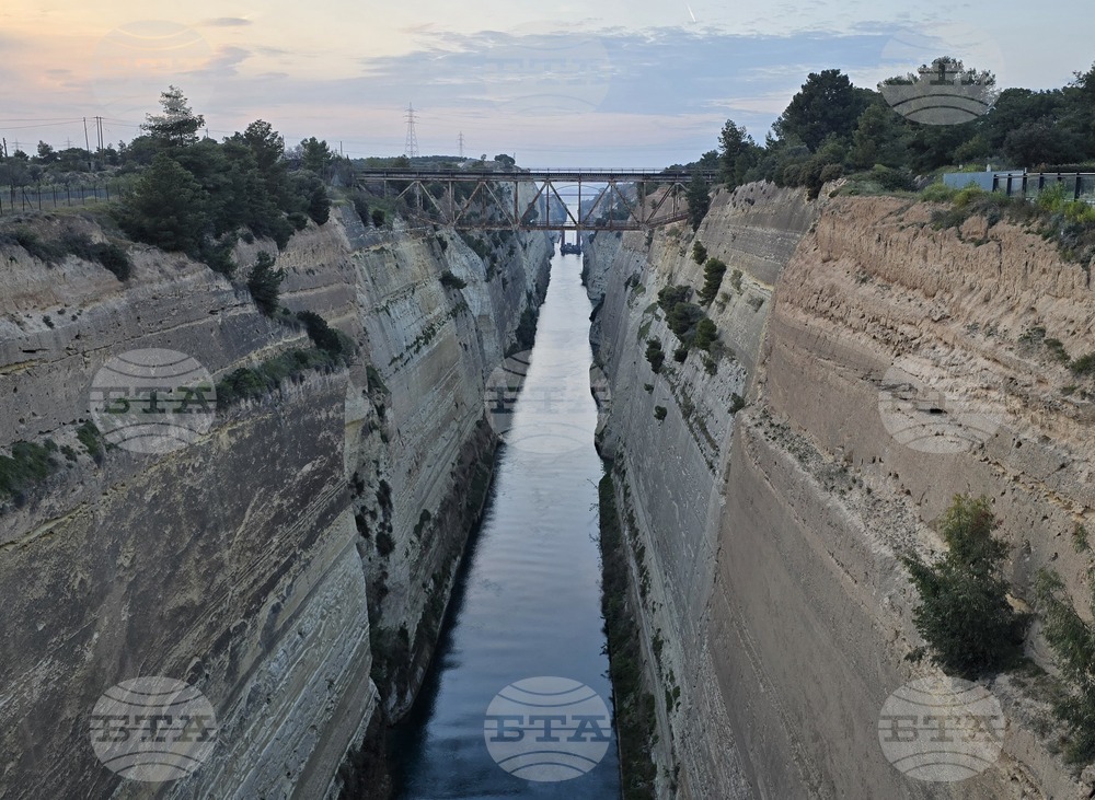 Гърция - Коринт - Коринтски канал - корабоплаване