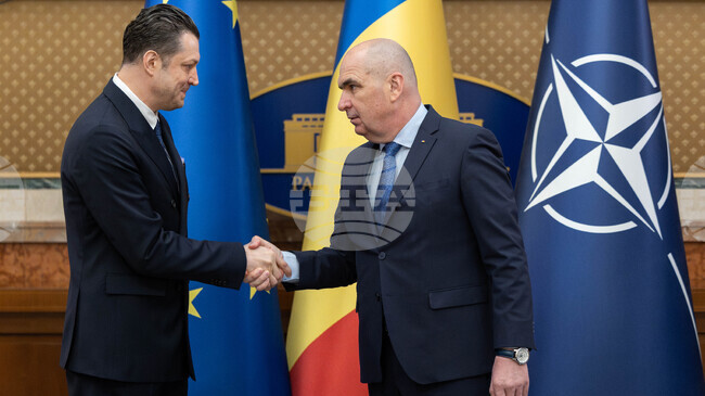 Румънският премиер Илие Боложан се срещна с новия посланик на Република Молдова в страната Михай Мъцу