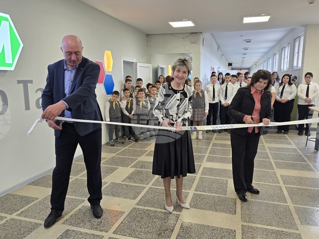 Добрич - училище „Димитър Талев“ - STEM кабинети