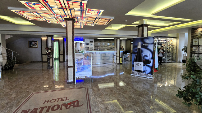 „Национал Палас“ в Сливен е отличен за най-добър четиризвезден луксозен СПА хотел с шато у нас за 2025 г., каза собственикът Радостин Бозуков