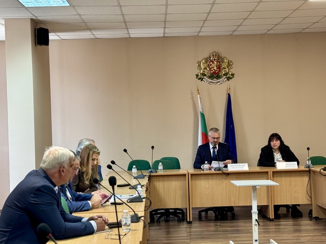 ОА Кюстендил: Областният съвет за развитие прие ключова стратегия за развитие на подрастващите