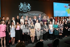 Илияна Йотова - Посланик за един ден - инициатива