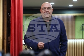 Сатиричен театър - маски - откриване