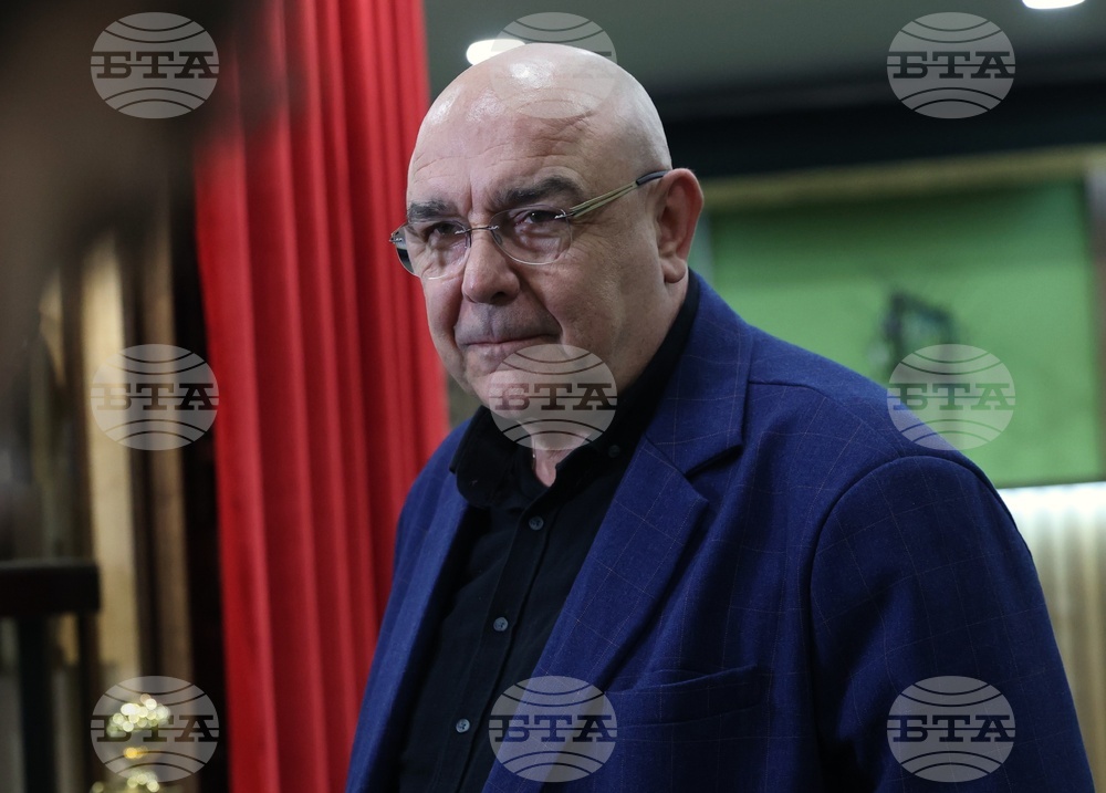 Сатиричен театър - маски - откриване