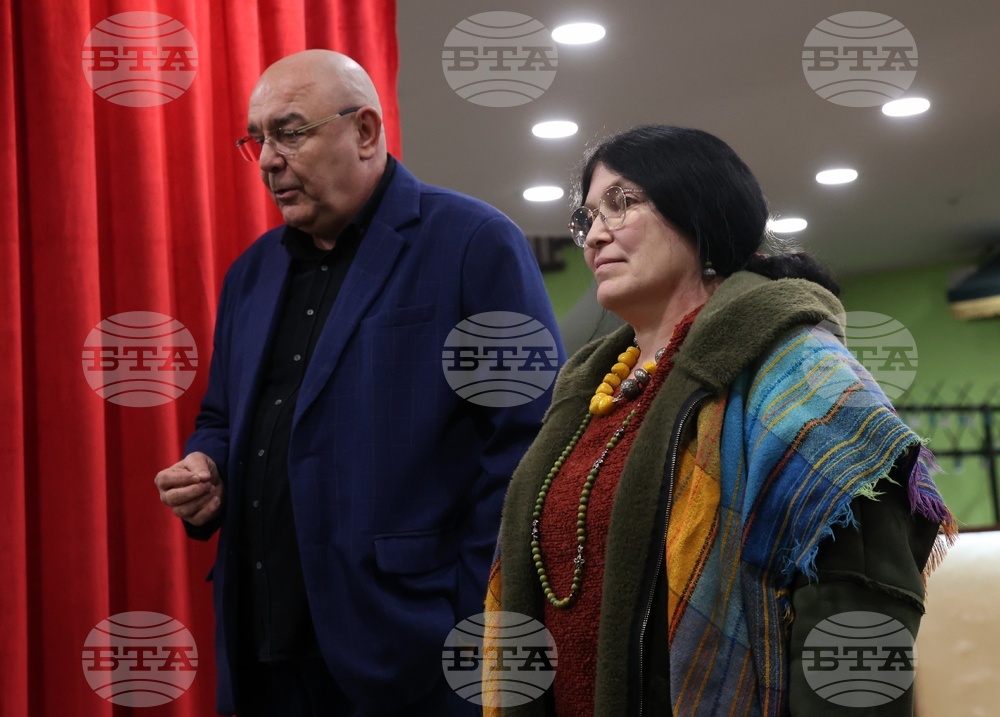 Сатиричен театър - маски - откриване