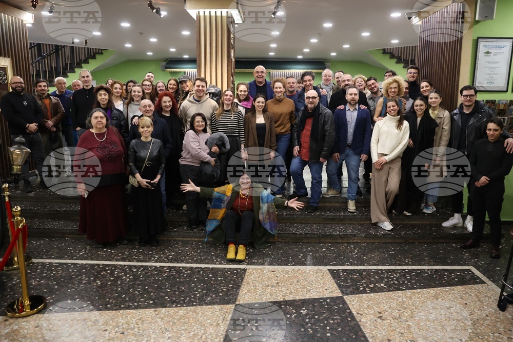 Сатиричен театър - маски - откриване