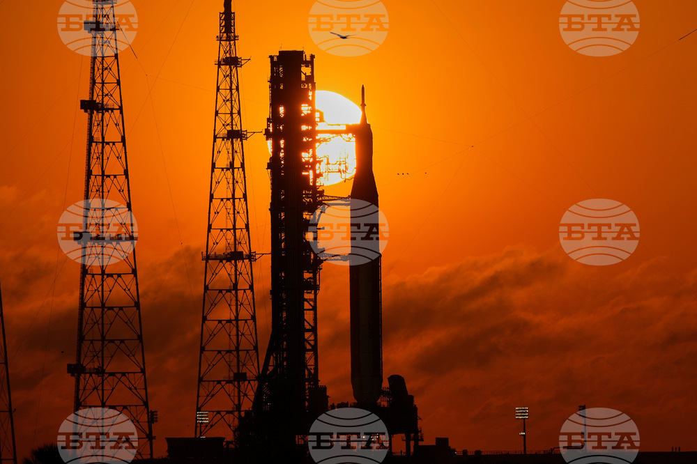 NASA Artemis Moonshot