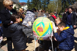 Разград - Велики четвъртък - боядисване на яйца