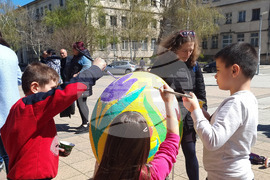 Разград - Велики четвъртък - боядисване на яйца
