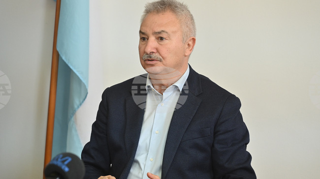 Община Монтана ремонтира 61 улици и четири паркинга, продължава измиването на града