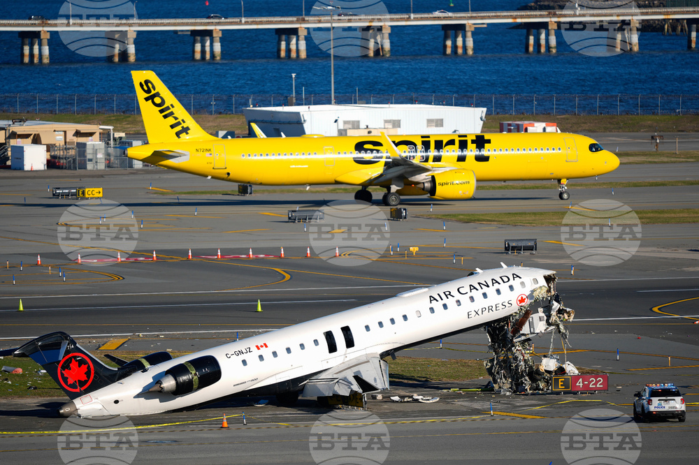 APTOPIX LaGuardia Crash