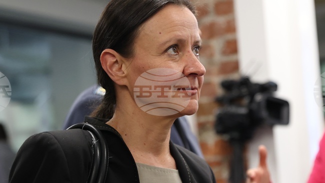 Служебният министър на иновациите Ирена Младенова обсъди с председателя на БАН Евелина Славчева трансфера на технологии и засилване на сътрудничеството