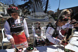 Бургас - Велики четвъртък - багрилница - традиция