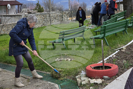 Село Опълченско - църква „Св. Пророк Илия“ - почистване