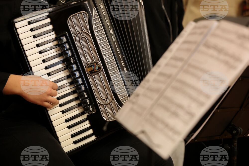 Бургас - НУМСИ "Проф. Панчо Владигеров" - годишна изложба