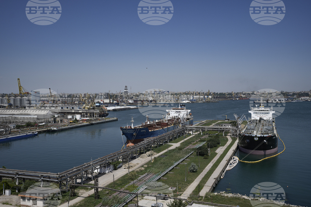 Двайсет души са задържани в рамките на разследване за корупция в румънското пристанище Констанца