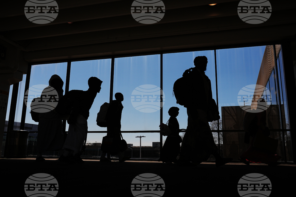 APTOPIX Travel Delays