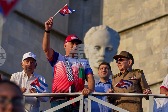 Cuba The Two Castros