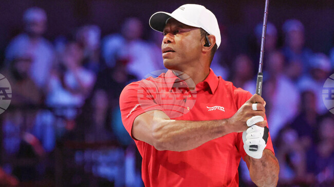 Тайгър Уудс бе арестуван за шофиране в нетрезво състояние след катастрофа, при която автомобилът му се преобърнал настрани 