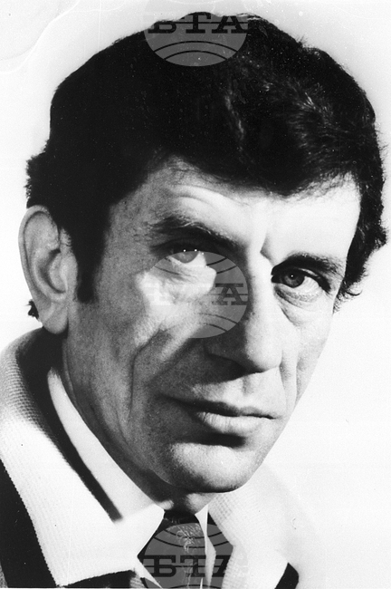 Антон Карастоянов, актьор