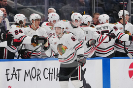 Blackhawks Islanders Hockey
