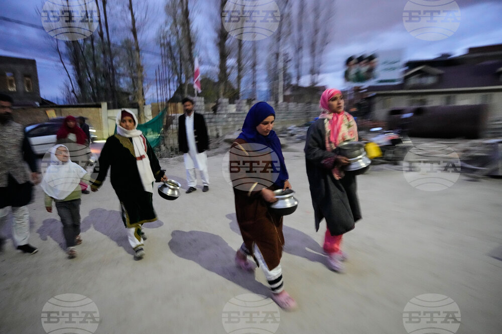 India Kashmir Iran Donations Photo gallery