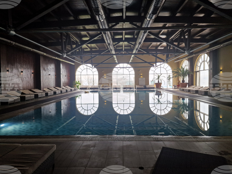 Middle East Crisis Could Impact Bulgaria’s Tourism, Expert Recommends Domestic Focus and Rebranding