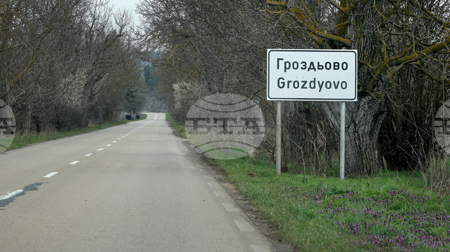 Над 1700 души ще гласуват в неделя за кмет на село Гроздьово, Варненска област