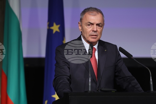 Bulgaria Is Where People Write in Cyrillic, Speak Bulgarian, Says Caretaker Education Minister Ignatov 