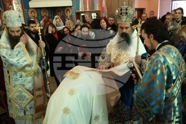 Храм „Свето Благовещение“- патриарх Даниил- света златоустова литургия